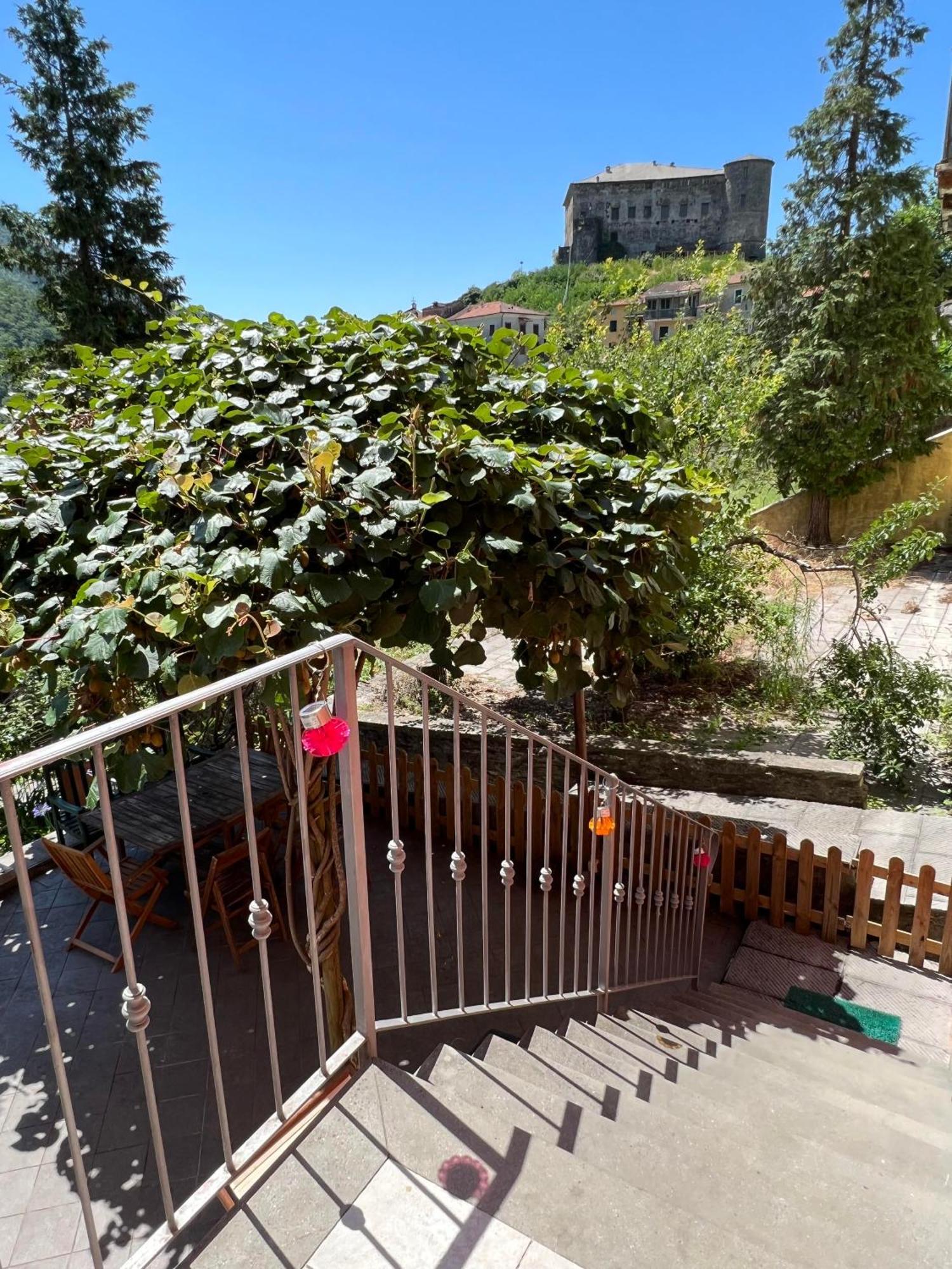 Casa Boru - A Beautiful Fully Restored Spacious House With Fantastic Views Holiday home Calice al Cornoviglio